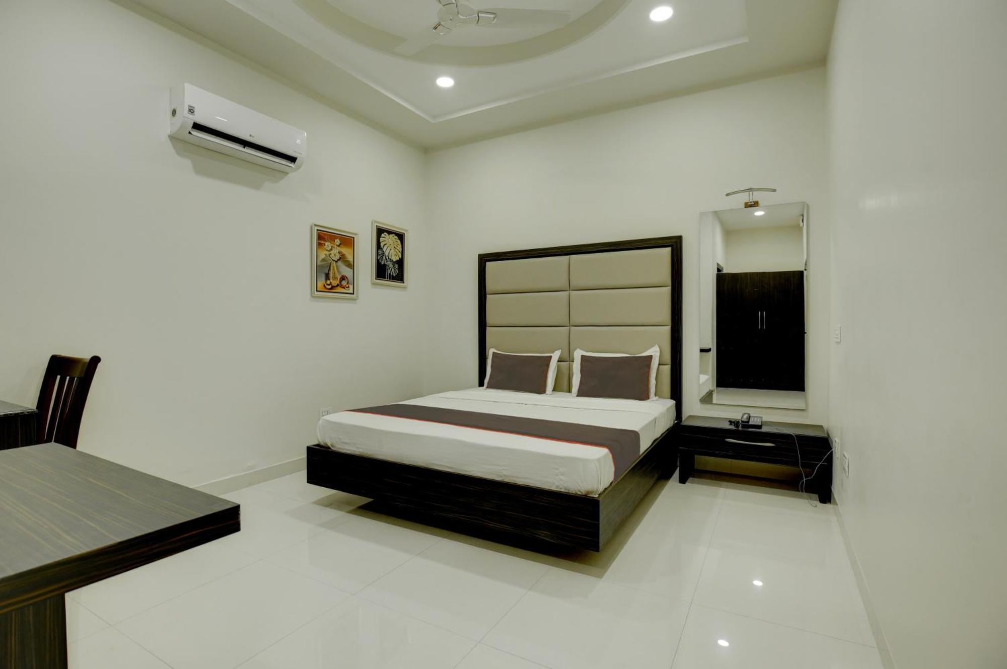 Super Collection O Ovel Hotel Grand Abadpura Εξωτερικό φωτογραφία