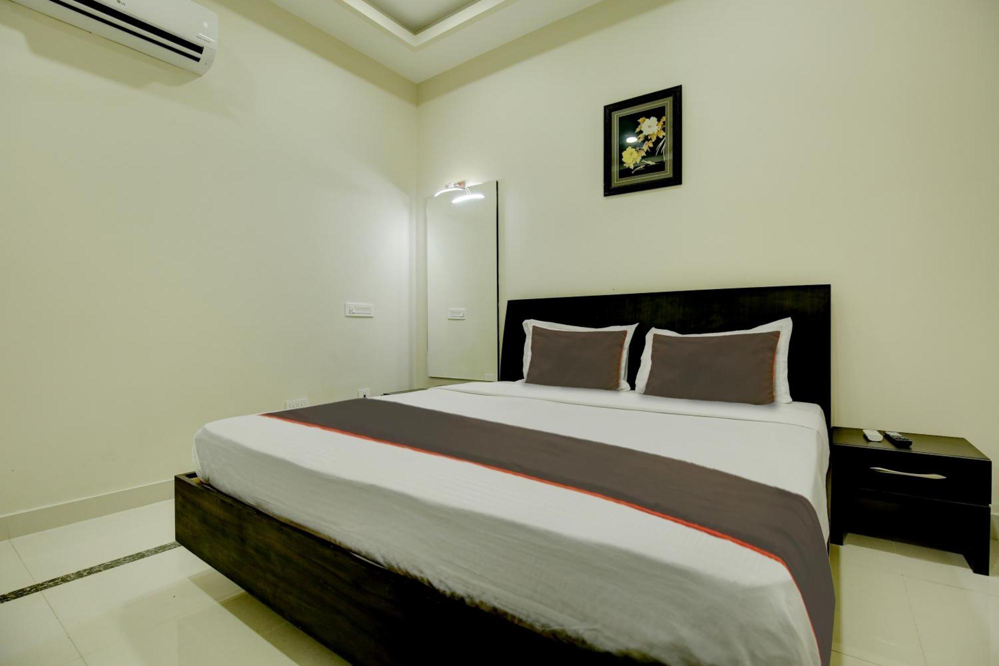 Super Collection O Ovel Hotel Grand Abadpura Εξωτερικό φωτογραφία
