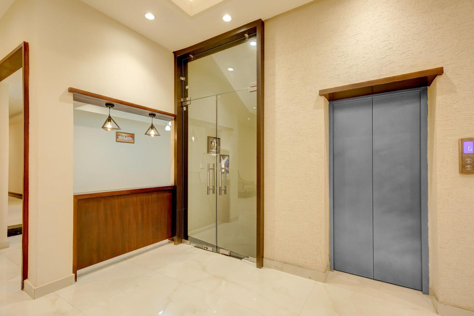 Super Collection O Ovel Hotel Grand Abadpura Εξωτερικό φωτογραφία